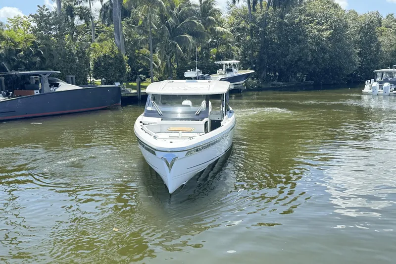 Slide: The Image of Saxdor 400 GTO 2025 - 18