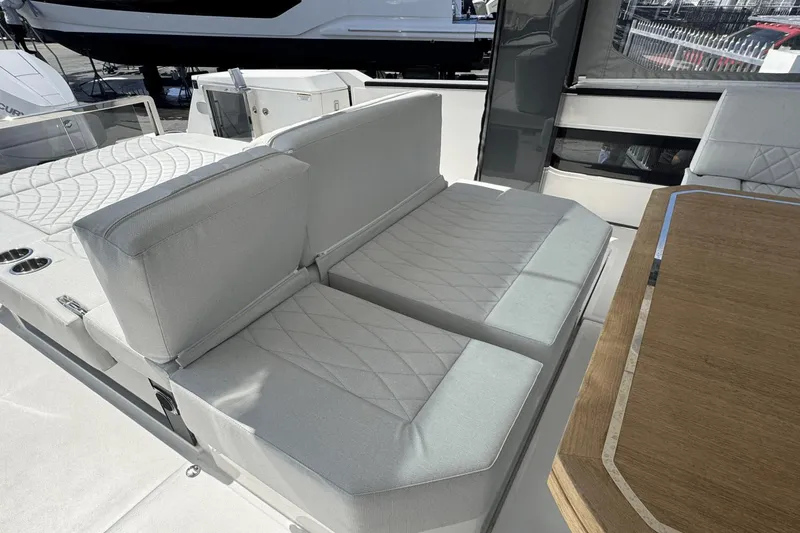 Slide: The Image of Saxdor 400 GTO 2025 - 25