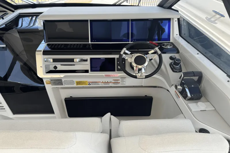 Slide: The Image of Saxdor 400 GTO 2025 - 27