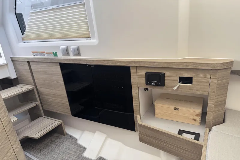 Slide: The Image of Saxdor 400 GTO 2025 - 33