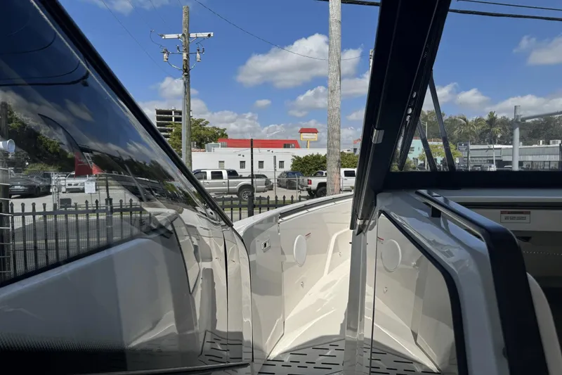 Slide: The Image of Saxdor 400 GTO 2025 - 37