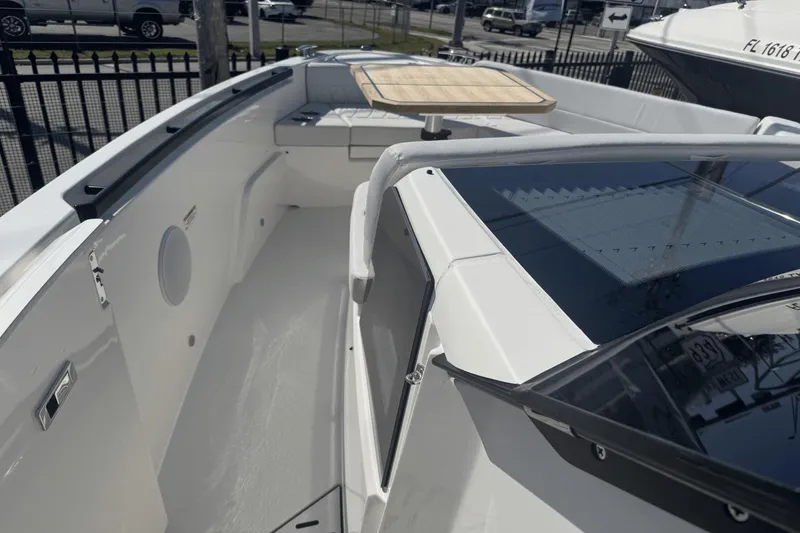 Slide: The Image of Saxdor 400 GTO 2025 - 40