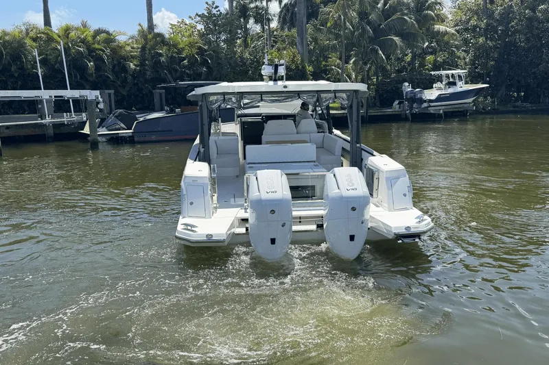 Slide: The Image of Saxdor 400 GTO 2025 - 5