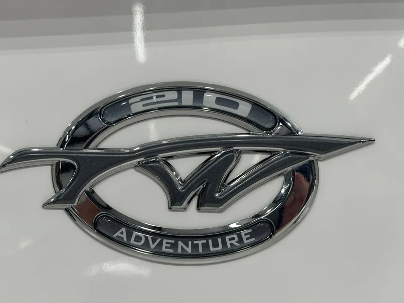 Slide: The Image of Tidewater 210 CC Adventure 2025 - 15