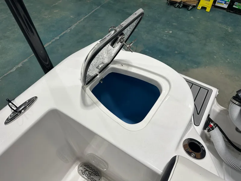 Slide: The Image of Tidewater 210 CC Adventure 2025 - 16