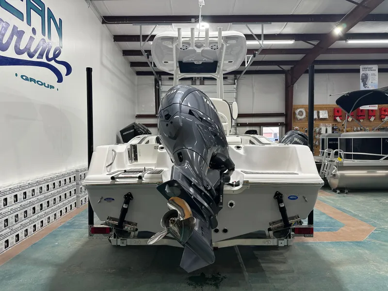 Slide: The Image of Tidewater 210 CC Adventure 2025 - 7