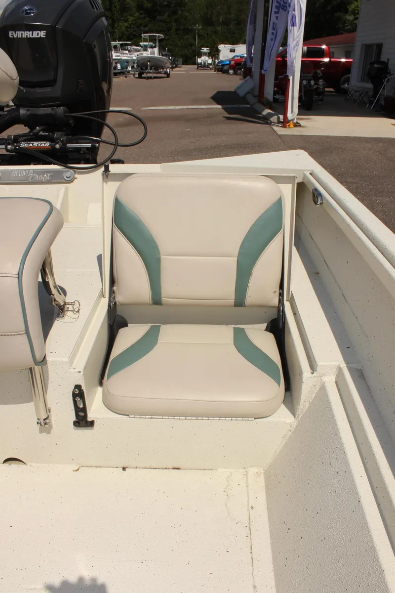 Slide: The Image of 2020 Alumacraft 20 Coastal Bay boat seat, beige with green accents. - 17