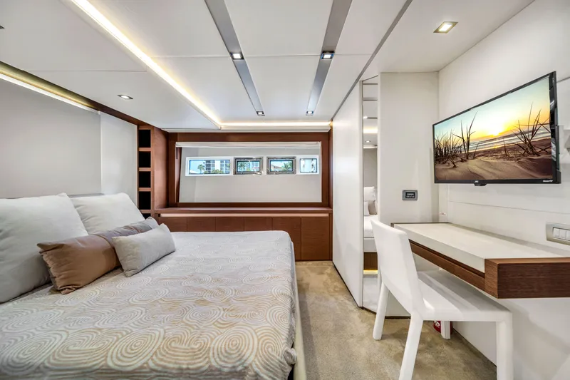 Slide: The Image of Prestige 750 2015 - 61