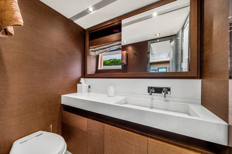 Slide: The Image of Prestige 750 2015 - 66