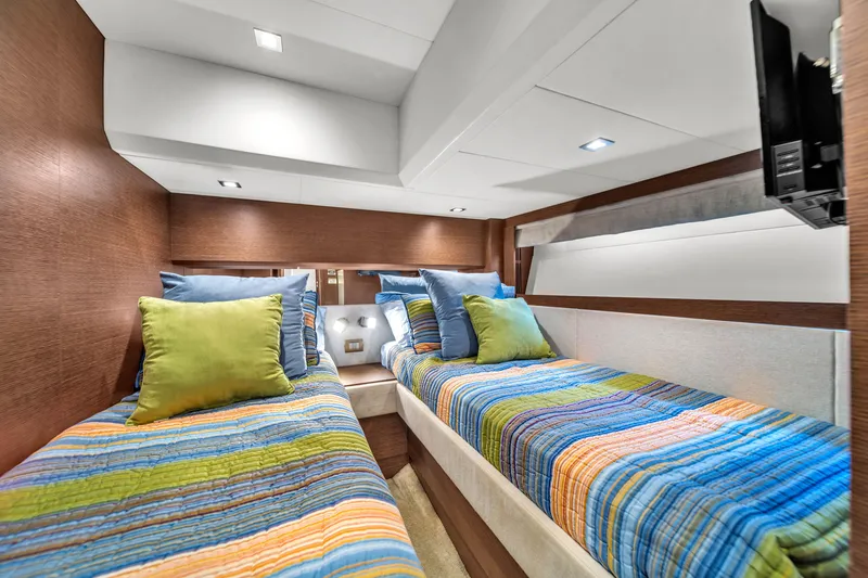 Slide: The Image of Prestige 750 2015 - 77