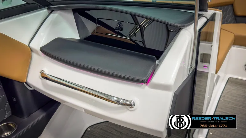 Slide: The Image of 2025 Four Winns H2 boat interior with sleek design and modern features. - 31