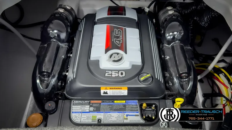 Slide: The Image of Four Winns H2 2025 - 51