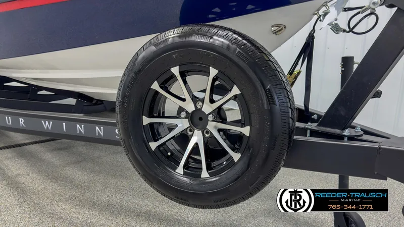 Slide: The Image of Four Winns H2 2025 - 67