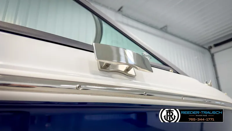 Slide: The Image of Four Winns H2 2025 - 70