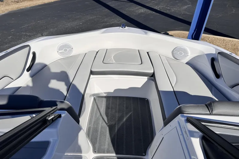 Slide: The Image of Yamaha SX190 2025 - 7