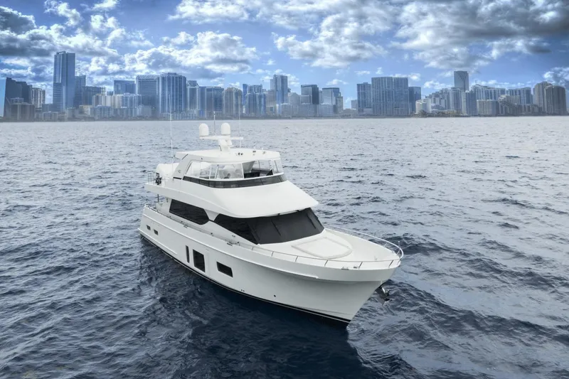 Slide: The Image of Ocean Alexander 85E 2018 - 1