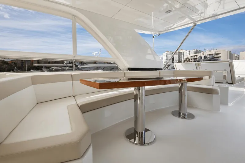 Slide: The Image of Ocean Alexander 85E 2018 - 32