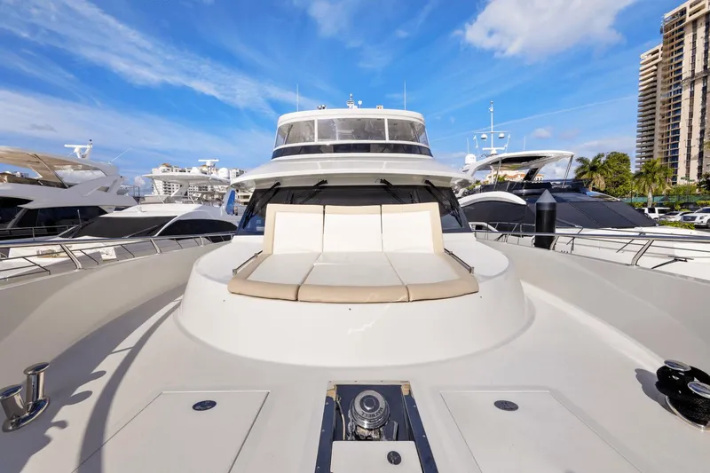 Slide: The Image of Ocean Alexander 85E 2018 - 35