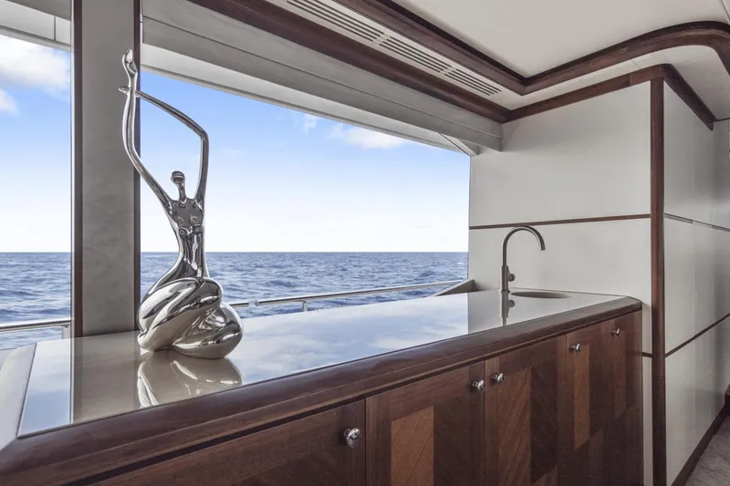 Slide: The Image of Ocean Alexander 85E 2018 - 9