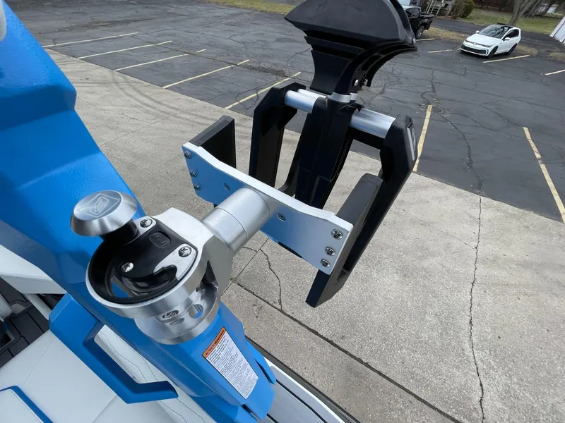 Slide: The Image of Nautique Super Air G23 2025 - 34