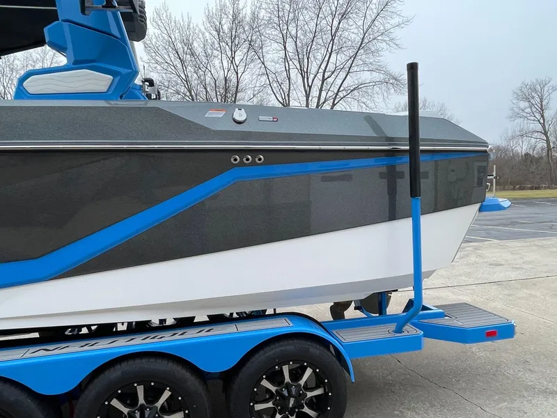 Slide: The Image of Nautique Super Air G23 2025 - 46