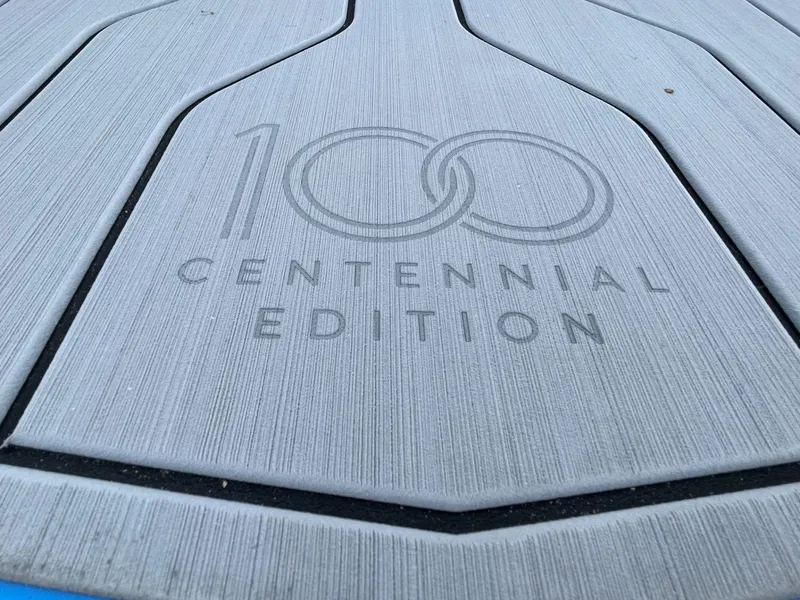 Slide: The Image of Nautique Super Air G23 2025 - 5