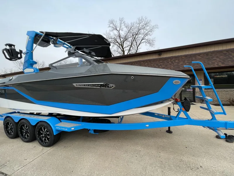 Slide: The Image of Nautique Super Air G23 2025 - 55