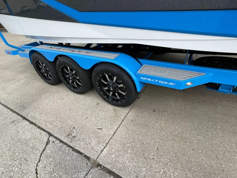 Slide: The Image of Nautique Super Air G23 2025 - 7