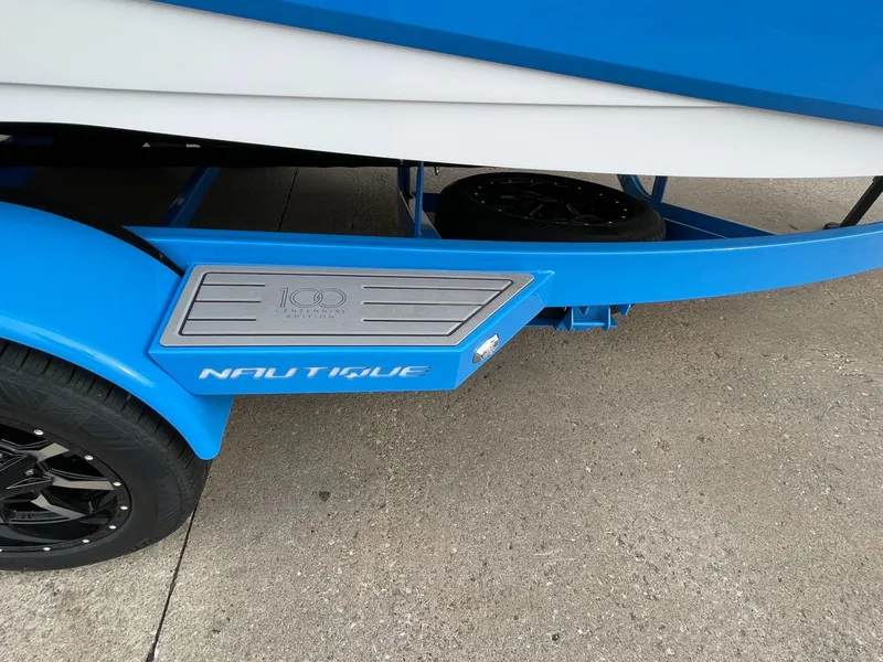 Slide: The Image of Nautique Super Air G23 2025 - 8