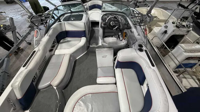 Slide: The Image of Nautique Crossover 211 2007 - 4