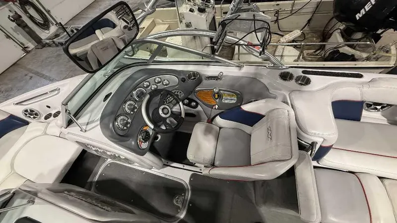 Slide: The Image of Nautique Crossover 211 2007 - 6