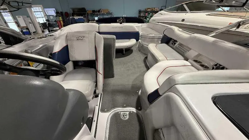 Slide: The Image of Nautique Crossover 211 2007 - 7