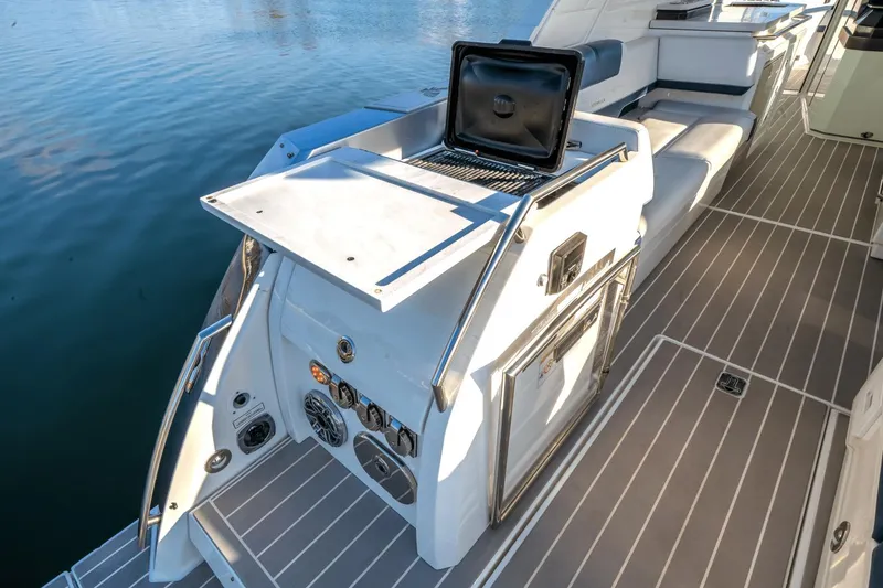 Slide: The Image of Formula 380 SSC 2022 - 12