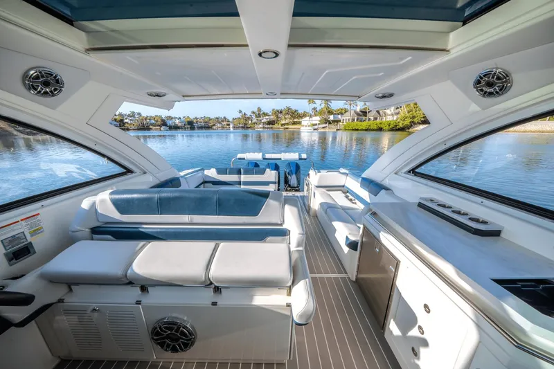 Slide: The Image of Formula 380 SSC 2022 - 13