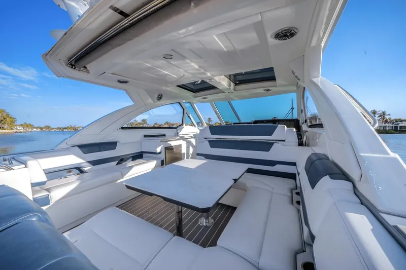 Slide: The Image of Formula 380 SSC 2022 - 17