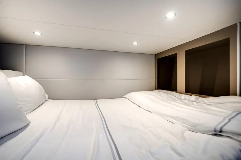 Slide: The Image of Formula 380 SSC 2022 - 35