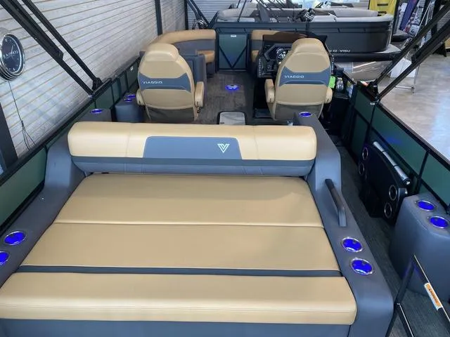 Slide: The Image of Viaggio X22S 2025 - 4