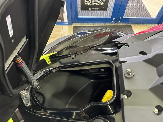 Slide: The Image of Kawasaki Ultra 310 2025 - 13