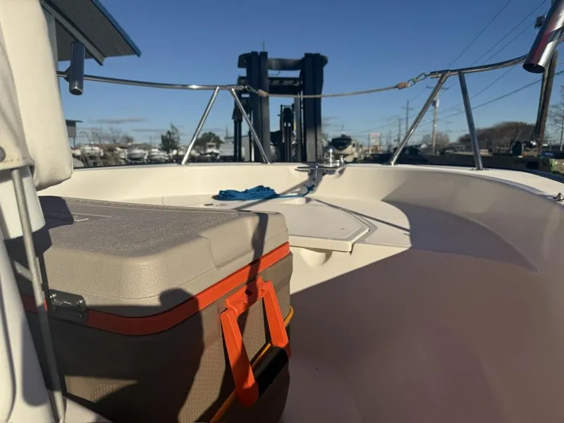 Slide: The Image of Boston Whaler 150 Montauk 2007 - 4