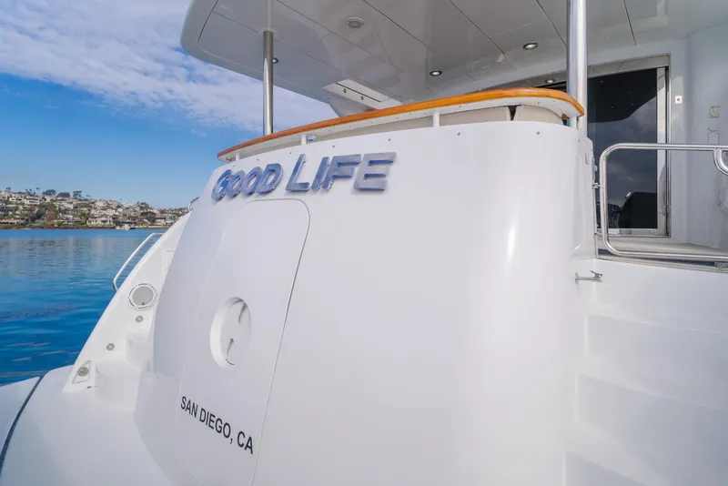 Slide: The Image of Hatteras 80 Motor Yacht 2006 - 54