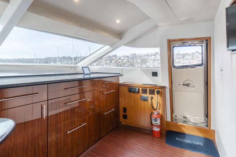 Slide: The Image of Hatteras 80 Motor Yacht 2006 - 66