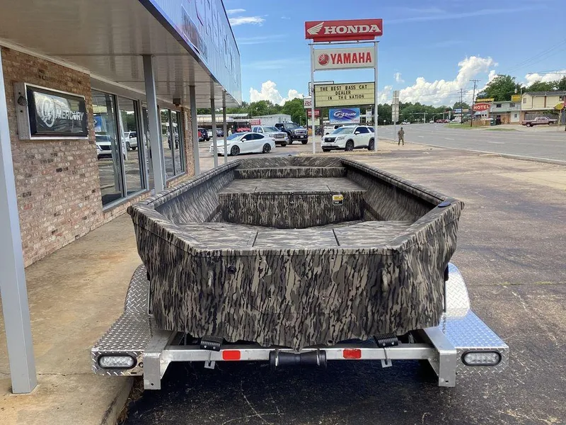 Slide: The Image of Reaper Boats 756 2025 - 4