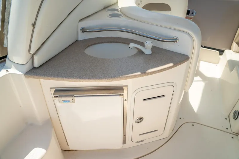 Slide: The Image of Sea Ray Sundancer 320 2003 - 10