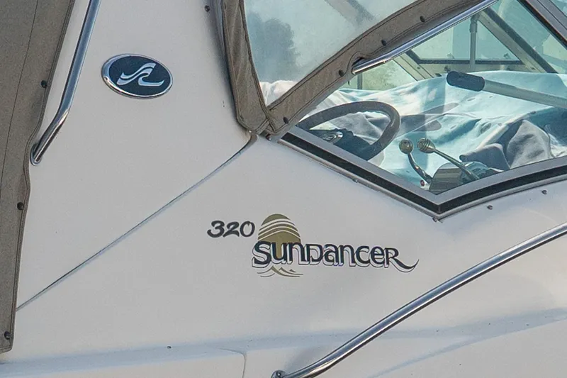 Slide: The Image of Sea Ray Sundancer 320 2003 - 2