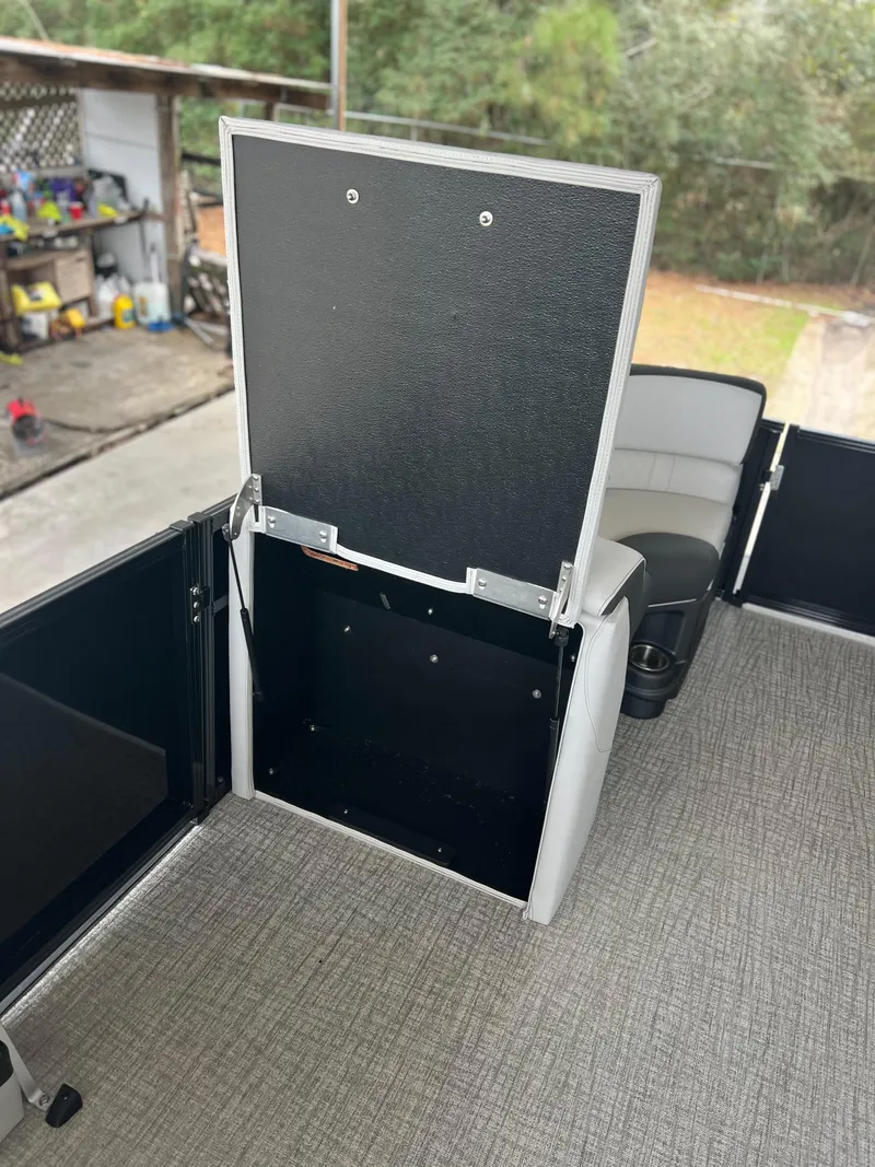 Slide: The Image of Tahoe LTZ QL21T 2024 - 19