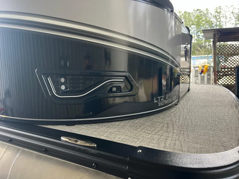 Slide: The Image of Tahoe LTZ QL21T 2024 - 20