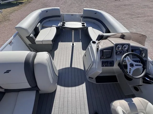 Slide: The Image of Starcraft EX 20 FD 2025 - 16