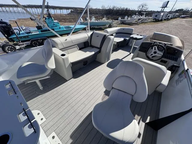 Slide: The Image of Starcraft EX 20 FD 2025 - 37