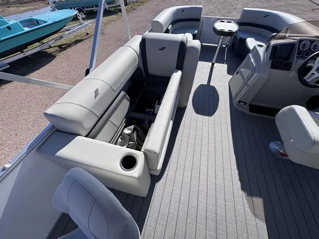 Slide: The Image of Starcraft EX 20 FD 2025 - 38