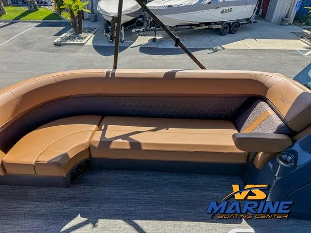 Slide: The Image of Bennington M Quad Bench 24 MFB 2025 - 10